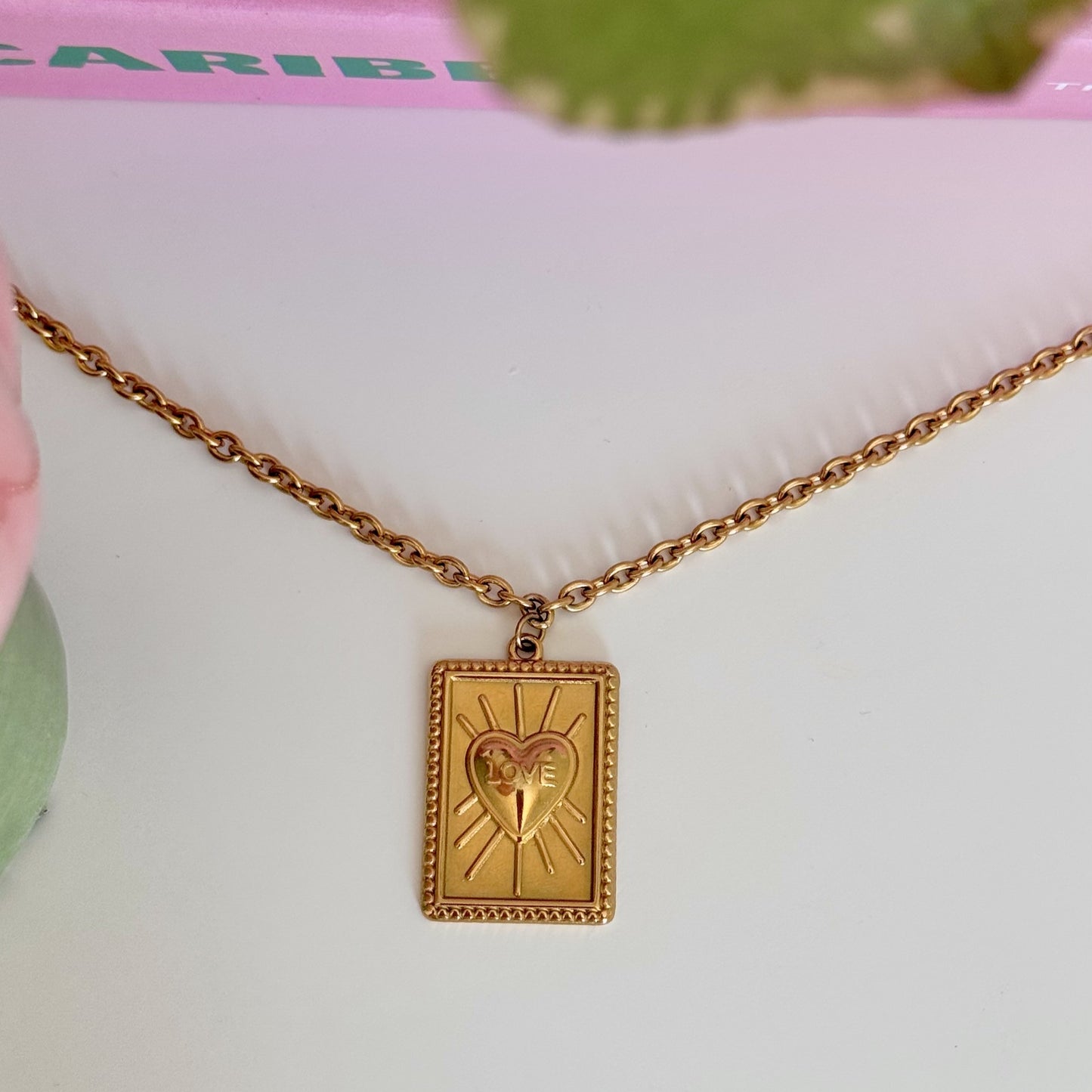 Collier LOVE
